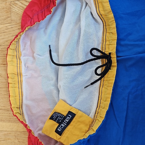 Nautica Wakeboarding swim trunks XL - Picture 4 of 8